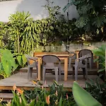 Moderna Casa Pequena En El Poblado Mde A106